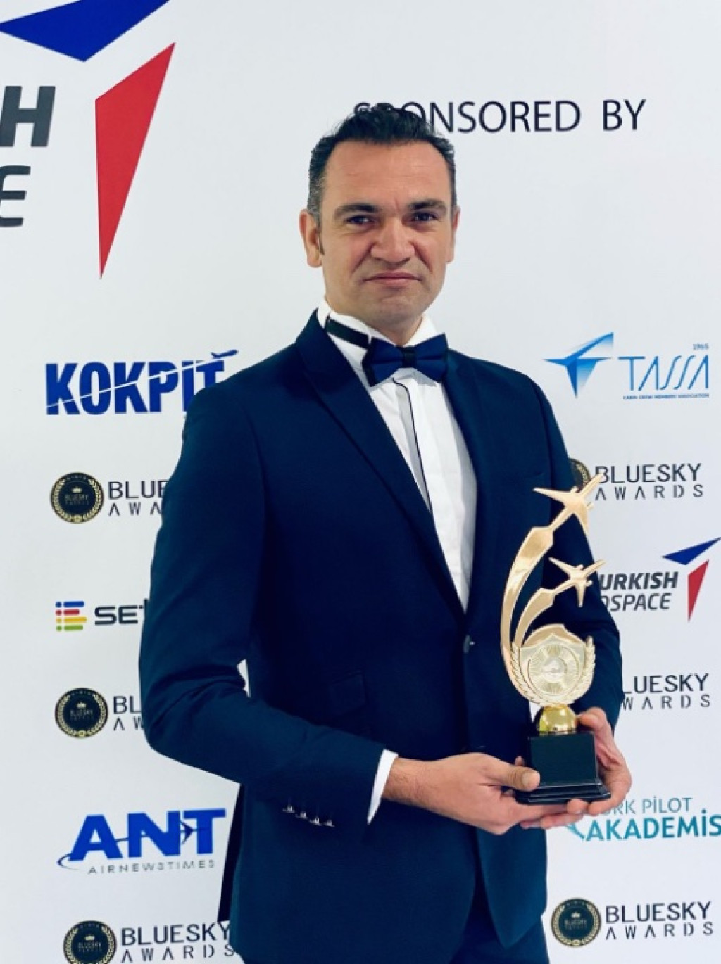 1638193673-Demir Ayhan Bluesky Awards.jpg